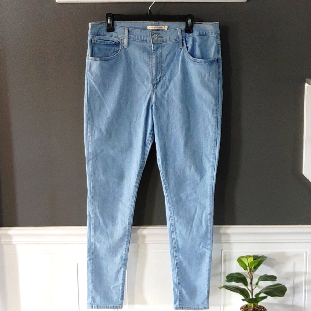 Levi's 720 High Rise Super Skinny 33